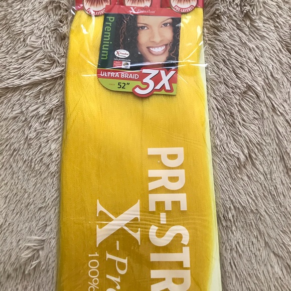 Braiding hair - Picture 3 of 8